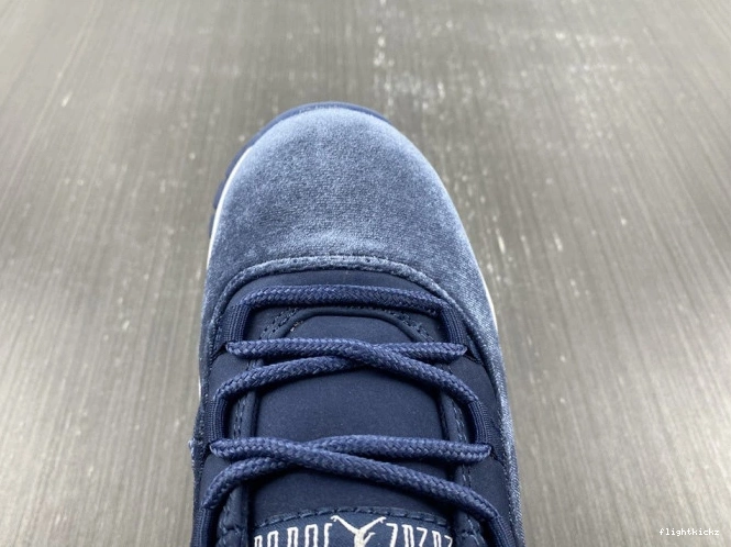 11 AR0715-441 Navy Midnight Air Jordan WMNS Velvet 0731